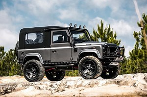 Bengkel Ini Bikin Land Rover Defender Convertible Jauh Lebih Bertenaga - Gridoto