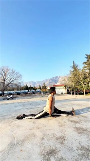 Master Split Moves: Unleash Your Legs' Potential