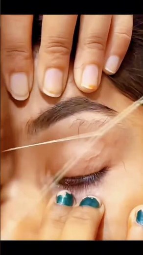 I Tried DIY Eyebrow Threading with a Friend