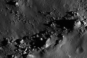 What the moon's craters reveal about the Earth's history: U of T expert and lead author of new study