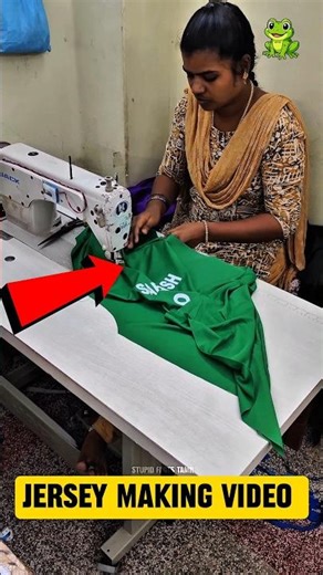 Do you know how to sew a Jersey T-Shirt? 😱 Jersey T-Shirt Stitching Video