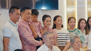 38K views · 2.7K reactions | សកម្មភាពក្នុងថ្ងៃបើកសម្ពោធជាផ្លូវការ របស់ហាង ASK BRAND 殺殺拾 Link Youtube Channel: https://youtu.be/Hr8W7aEqC0Q | Aok Sokunkanha - ឱក សុគន្ធកញ្ញា | Facebook