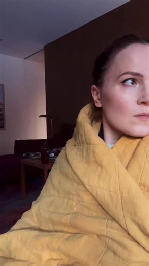 Well, well, well, look what we have here...galleys for Seek the Traitor’s Son! It’s 2026, up is down, left is right, we’re holding both darkness and light at all times and that’s probably why dystopian fiction is back, baby. (Though for some of us, it never left.) My next novel comes out in May, and if you like prophecies, bounty hunters, yearning, swords, and technology that feels like magic, this may be for you. | Veronica Roth