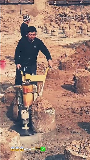 Multiple concrete head piles cutting with this useful machine : professional tool