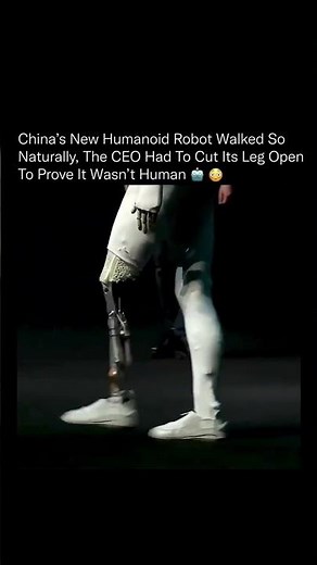 China's New Humanoid Robot Walked So Naturally,👁️‍🗨️