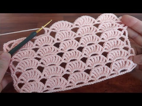 Easy Coral V-Stitch Crochet Shawl - Beginner Tutorial 2025
