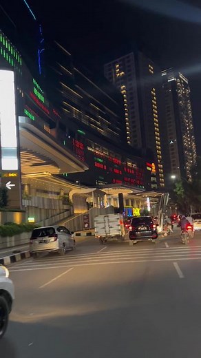 Vibes Malam Kota Medan: Suasana Kota Medan Malam Hari