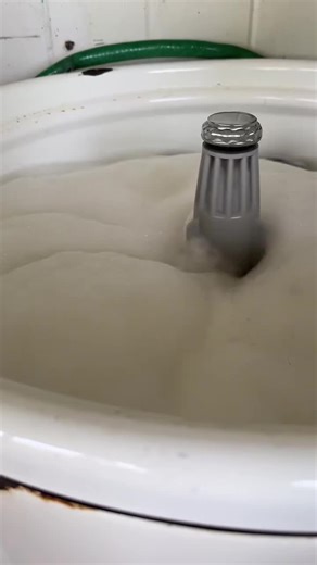 #wringerwasher #squshy #speedqueenlaundry