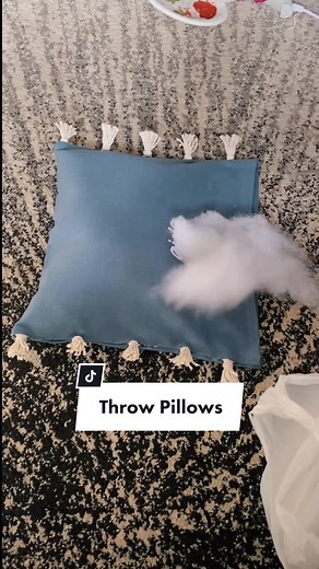 DIY Fall Throw Pillows Tutorial
