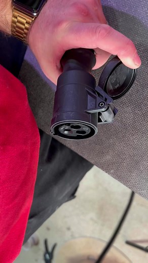 28K views · 369 reactions | Interlocked plug and socket | EFIXX | Facebook