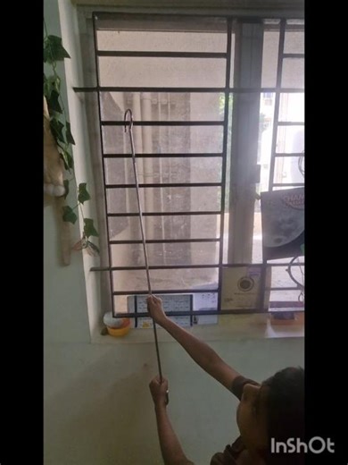 Playing Buzz Wire or Wire Loop game at home #