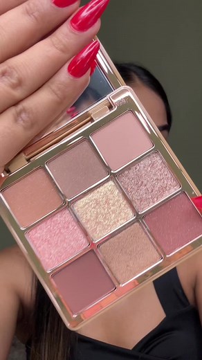 Sparkle and Shine: Glitter Eyeshadow Tutorial