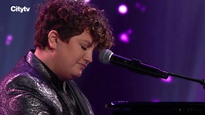 Kellie Loder comes back to #CGT stage to express their love and passion for music, which they describe as their saviour. Accompanied by a piano, they deliver an inspiring performance of an original mash-up of Tina Turner’s ‘Simply The Best’. VOTE NOW for your favourite act at Citytv.com | Canada's Got Talent