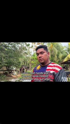 Removing Handle Grips Without Lubricant or Air Compression