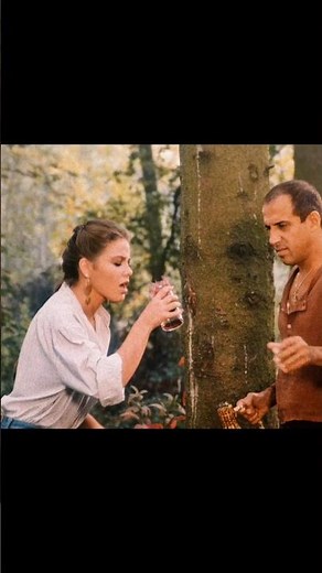 Adriano Celentano e Ornella Muti nei lavori di campagna 😂! Dal film Il Bisbetico Domato (1980)