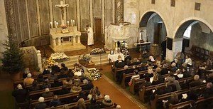 Anita Ekberg, i funerali: dimenticata in vita, lasciata sola (o quasi) anche per l'ultimo saluto