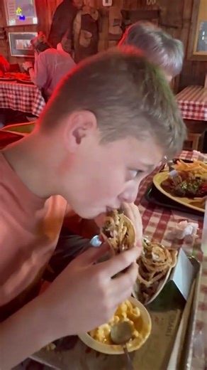 Stockyards in Texas during March Spring Break. Risky BBQ for Beef Ribs #food#brisket#fortworth