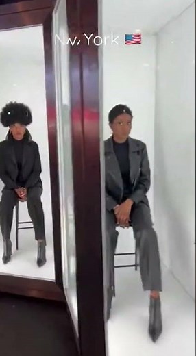 New York's Live Mannequins