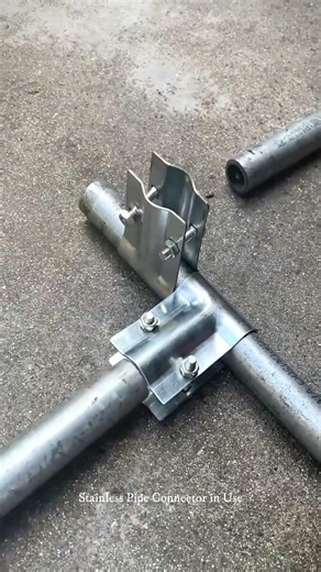 Stainless Pipe Connector in Use