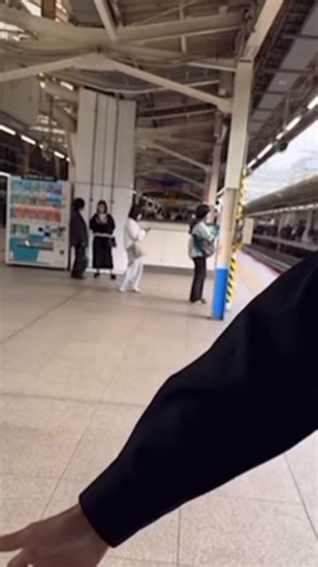 @IIMakashiII 男女別車両は男性にとっても意味のあるものなんだよ。何人もの男がただ電車に乗っただけでお金目当ての女に勝手に性犯罪者扱いされ社会的に殺されたと思うんだよ。Googleは無料だよ