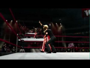 Trish Stratus hits her finisher in WWE '13 (Official)