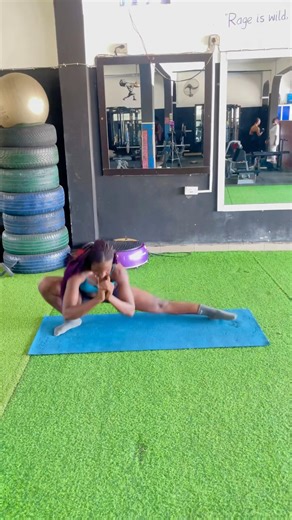 Stretches to improve your hips flexibility #flexibility #contortion #gym #workoutvideo #stretch