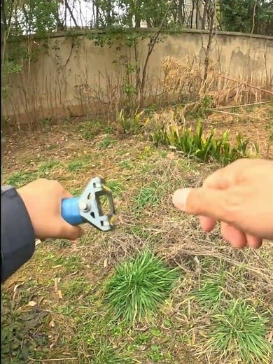 The innovative automatic loading slingshot