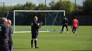 ⚽️ | What a hit by Idrissa Gueye in training today! Ronald Koeman shows his approval... 󾮞🏼 | Everton Football Club