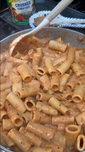 Creamy Vodka Sauce Pasta Recipe 🍝 | Tuttorosso Tomatoes