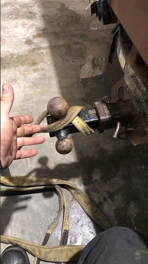 How to use a tow rope on your pickup truck without breaking stuff