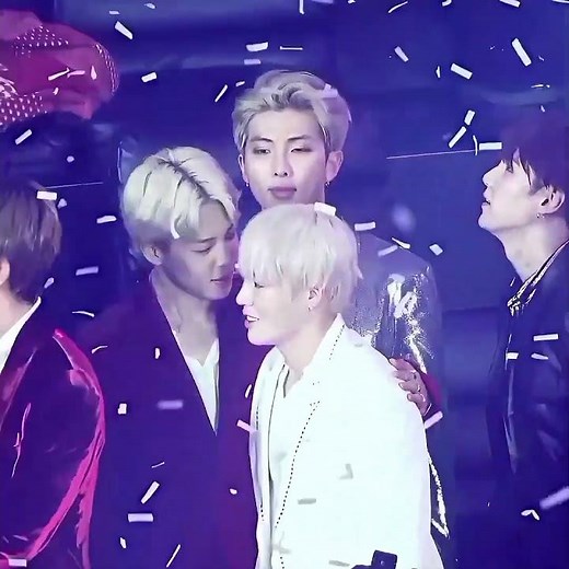 Taemin and Jimin's friendship 😍 #jimin #taemin #wannaone #bts