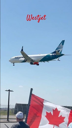 Westjet amazing arrival YYZ Toronto Pearson International Airport Canada