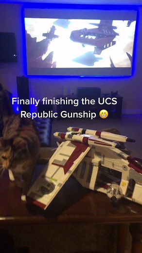 Massive LEGO Star Wars Set with Stand | UCS Republic Gunship