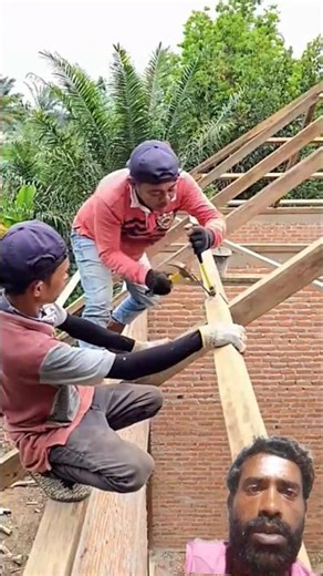Watch the video of hammering wooden nails while doing housework #construction #friends❌✅👍