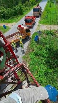 ⚡😱 How Linemen Build High-Voltage Electrical Systems! | Real Utility Line Construction #Lineman