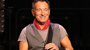 Springsteen lends song to Sandy fundraising