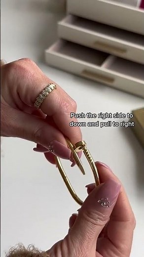 How to open Cartier Nail Bangle