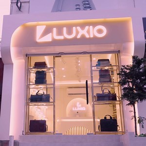 🎉 Dhaka, LUXIO is Here! Step into the world of premium leather – our first-ever LUXIO Outlet is now open! 🖤 📍 Where: Shatabdi Haque Tower, 586/3, Begum Rokeya Sharani, Shewrapara, Mirpur, Dhaka 🚇 Landmark: Near Shewrapara Metro Station, 318 No Pillar 🕘 When: 10 AM – 9 PM, 7 days a week, starting today! 📞 Call: 01306080837 🌍 Google Maps: https://maps.app.goo.gl/G7VjLiuvUkB4FWFA6 Come explore our exclusive collection of leather bags, wallets & accessories – luxury is now closer than ever! ✨