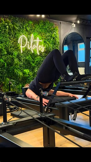 MOTION FITNESS EDUCATION on Instagram: "🙌 Day 2 Glasgow Level 3 Reformer Pilates Yesterday was all about getting hands-on. Our learners explored the full potential of the Reformer. Working with the short box, long box, kickboards and the accessories that bring the bed to life. And we didn’t stop there… We integrated props such as the magic circle and small ball, layering them intelligently into Reformer programming to maximise challenge, control and client experience. Because great Reformer ins