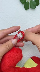 Instructions for tying stuffed animal keychains #diy #crafts #craft | Diy Bracelet