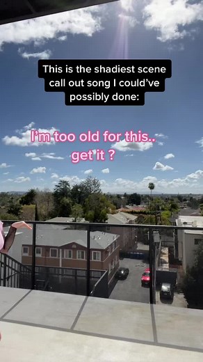 Scene Queen (@scenequeenrocks)’s video of jon bellion all time low