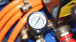 How to improve the energy efficiency of a compressed air system