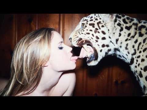 Pose with Lexee Smith: Miss April 2026 | PLAYBOY