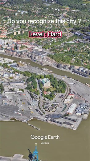 Challenging Geography Quiz: Identify This City!