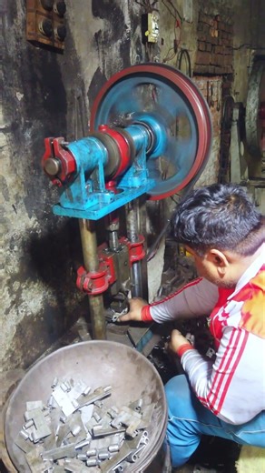 Watch How Strong Hinge Is Made in Factory