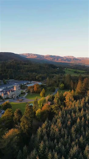 Where better to welcome in autumn than in the heart of Donegal. Relax, recharge and take in our ancient woodlands, golden leaves, history tours, whiskey tasting, open fires and much more… 🍂 View our range of packages and offers https://ow.ly/rN2t50WSnpU #lougheskecastle #donegal #luxuryretreats #discoverdonegal #wildatlanticway #autumngetaways | Lough Eske Castle