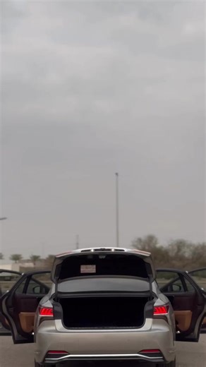 استعراض لكزس LS500: الفخامة والعصرية في سيارة واحدة