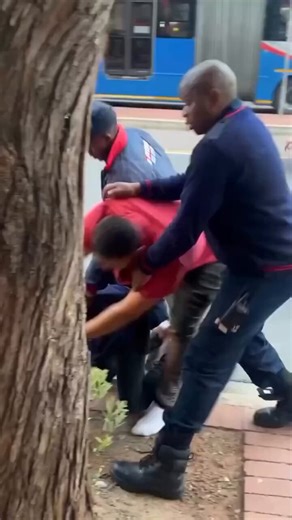 See what illiterate lazy, wicked and entitled South African Xenophobes are doing to their fellow black man.
