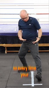 11K views · 346 reactions | The problem with the heel landing  #boxingstance #boxingfootwork #boxingtips #boxingfitness #learnhowtobox #boxingcoach #learnboxing #boxingskills #boxingdrills #beginnerboxing #beginnerboxer #howtobox #boxing #powerpunch #powerpunching #myboxingcoach #boxingtraining | MyBoxingCoach | Facebook