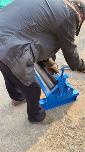 Operating instructions for an electric three-roll rolling machine#youtubeshorts